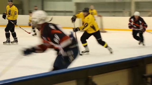 Тренировка в Центре Хоккейного Мастерства смотреть онлайн