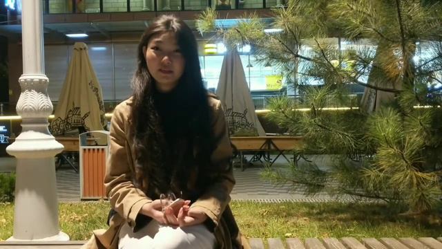 По какой причине девушки кому-то дают номер, а кому- то нет?