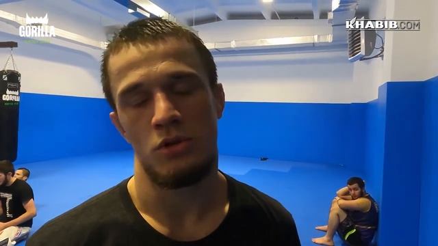 Khabib Nurmagomedov Training In His Home Gym / Хабиб тренируется в своем домашнем спортзале