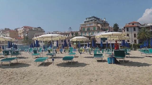 Пляж в Санремо, Италия первая часть