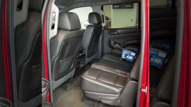 2015 Suburban LT with a BENCH SEAT SECOND ROW смотреть онлайн