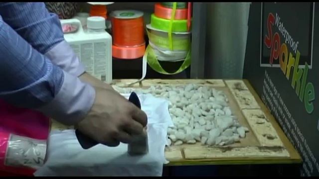 Светящаяся краска для ткани смотреть онлайн