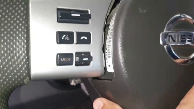 How to remove nissan driver airbag easy way. смотреть онлайн