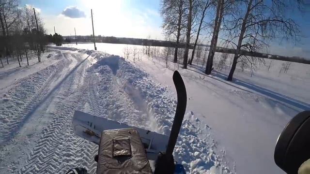 МТЗ 82 1 Немного застрял Чистим дороги от снега. смотреть онлайн