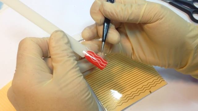 Наклейки-полоски для ногтей смотреть онлайн