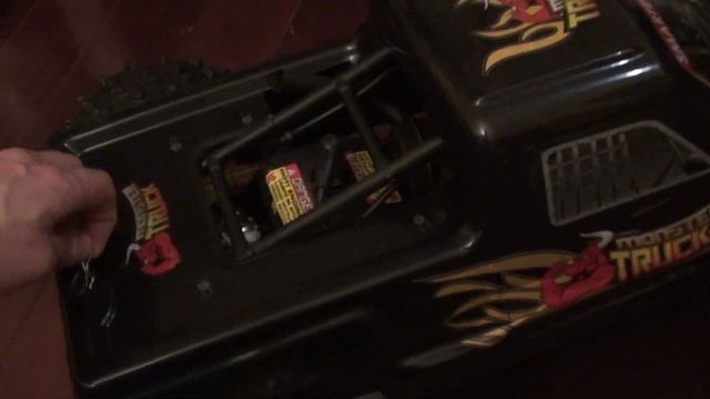 Unboxing Pilotage "Gas Powered Monster Truck Ford F 150"/ Smartech 1/5 28cc смотреть онлайн