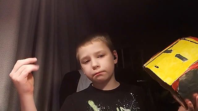 обзор на маску железного человека подробно объяснил как из чего