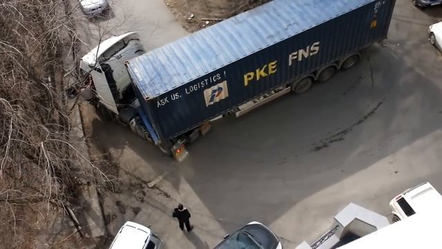 Как правильно проехать поворот на фуре смотреть онлайн