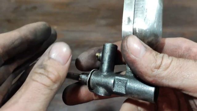 restoration of an old gasoline burner смотреть онлайн