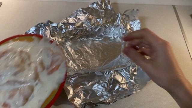 Рецепт ЛОСОСЯ под сметаной! Просто и главное НЕДОРОГО! смотреть онлайн