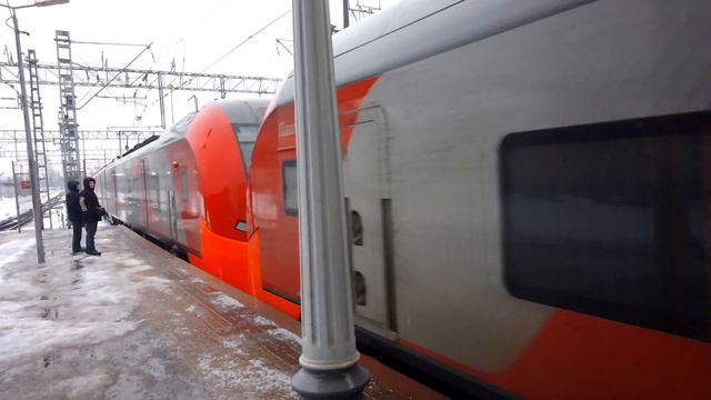 "Бригада рассвистелась!" ЭС1-028/038 "Ласточка" прибывает на Белорусский вокзал. смотреть онлайн