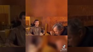 Женщины и деньги всегда в одном кругу - появились деньги, появились женщины. Пропали деньги, пропал