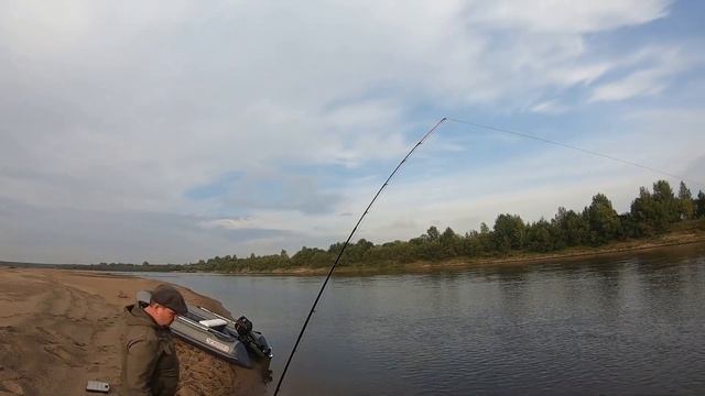 Рыбалка на фидер на реке Вятка 2020. Конец августа. смотреть онлайн