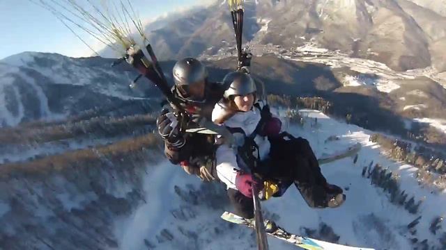 Парапланеризм в Сочи 2017 Красная Поляна, Горки Город 2200 м. смотреть онлайн