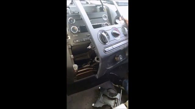 2004-2008 Ford F-150 Cupholder Replacement смотреть онлайн