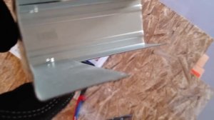 Просекатель для профиля гипсокартона от Knipex.