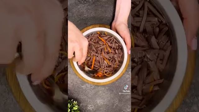 салат с куриными желудками смотреть онлайн