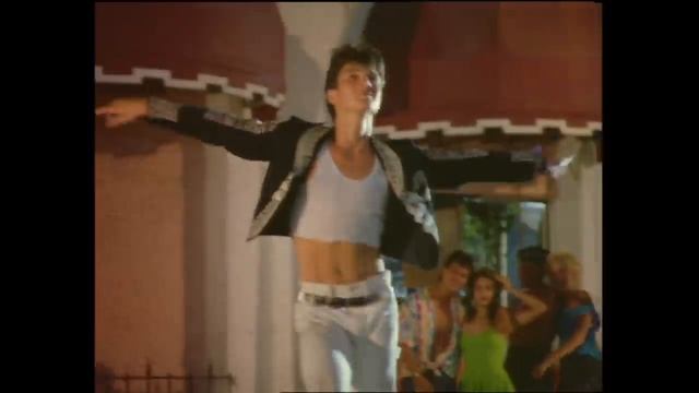 Elton John - A Word In Spanish смотреть онлайн