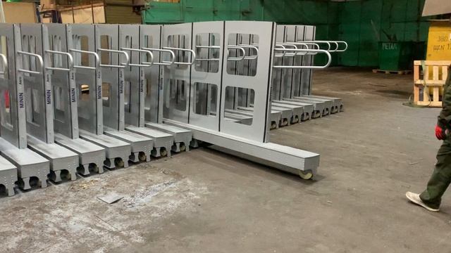 ВЫДВИЖНОЙ СКЛАД ДЛЯ СТЕКЛА НА 45 СЕКЦИЙ  (90 ТОНН СТЕКЛА)
3210х2250мм
