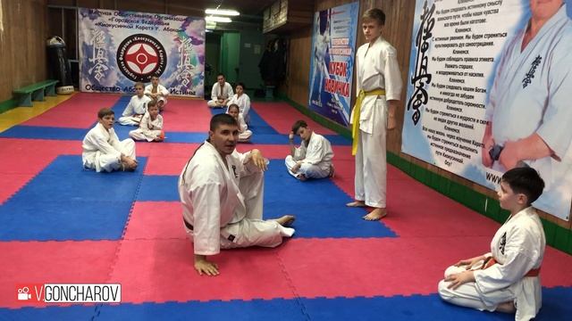 Защита от ударов ногами и Дзансин смотреть онлайн