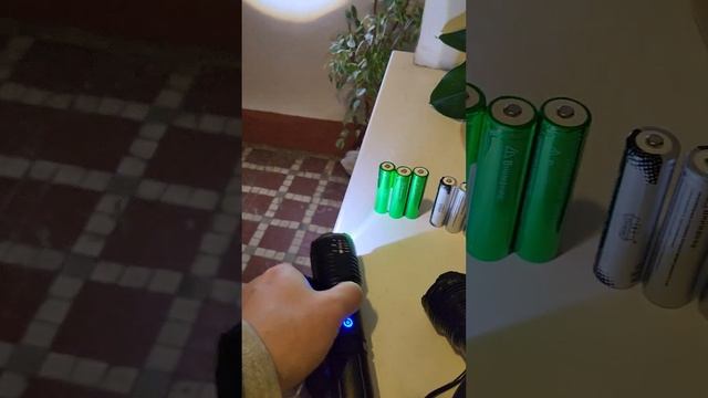 Налобный сверхъяркий фонарь Белый Лазер-2 3акб смотреть онлайн