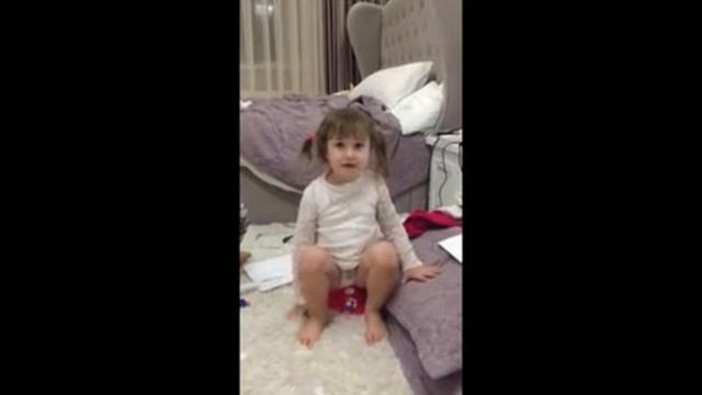 СТИХ ПРО ЁЛОЧКУ И КАКАШКИ смотреть онлайн