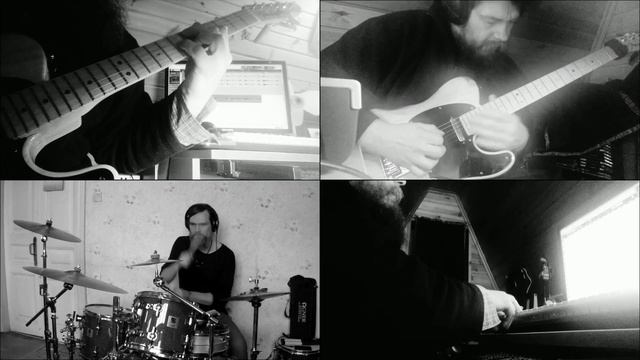 In Pursuit of Lightning (A + K Jam) смотреть онлайн