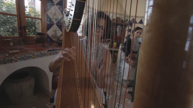 De Soprano y Arpa - Je Te Veux (Erik Satie) | Water Tape (HD) смотреть онлайн