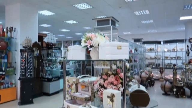 Тюмень Зимой | Прогулка по Городу | Заходим в ЦУМ 0+ смотреть онлайн