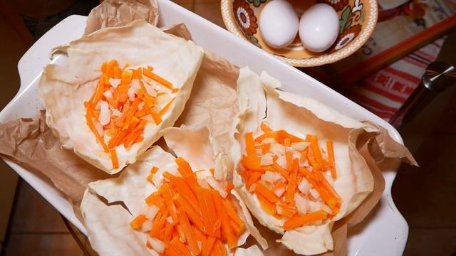 ЯЙЦЯ ЗАПЕЧЕНІ З ГАРБУЗОМ У Капустяних Чашах Крутезна Прикраса Столу | Смачно з Костянтином Грубичем смотреть онлайн
