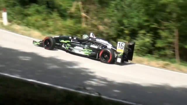 ALPE DEL NEVEGAL 2015 FRANCO BERTO FORMULA RENAULT MONZA смотреть онлайн