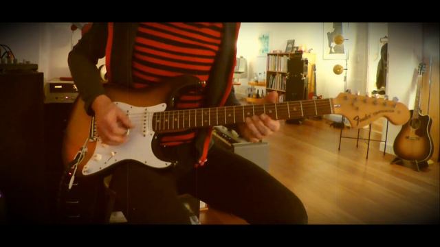 1973 Fender Stratocaster, sunburst смотреть онлайн