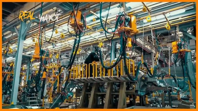 YANGI MOSKVICH 2022 KORRIDA / НОВЫЙ МОСКВИЧ КОРРИДА 2022-2023 смотреть онлайн