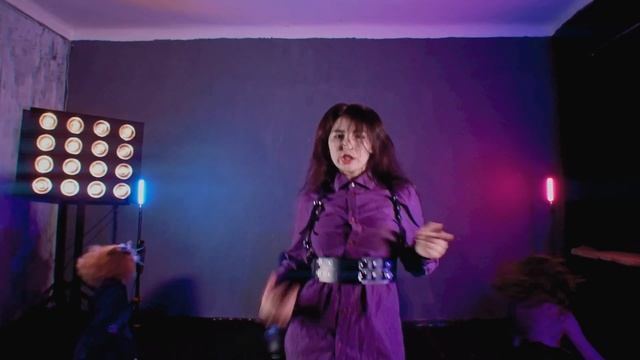 [COVER] IZ*ONE (아이즈원) | 'Rumor' (루머) (cover by O.M.G) смотреть онлайн