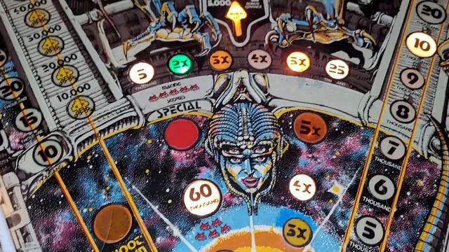 Part 6: Bally Space Invaders pinball project. A few paint touch ups. смотреть онлайн