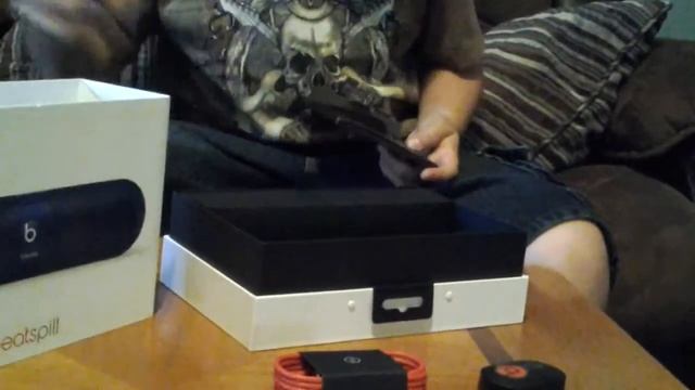 Unboxing and review of beats pill 2.0!!! смотреть онлайн