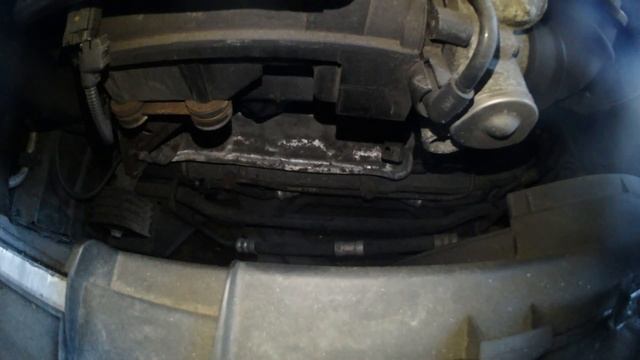 Replacing Mercedes A class spark plugs W168 смотреть онлайн