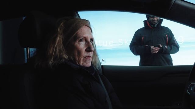 Can Mom Complete a NIO Battery Swap? NIO Power Swap at Sortimo Innovation Park | Germany смотреть онлайн