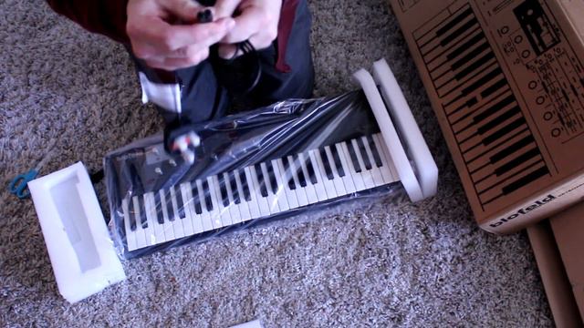Unboxing Waldorf Blofeld Synthesizer Keyboard смотреть онлайн