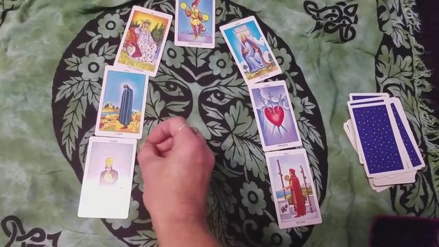 An easy spread The 7 card Horseshoe or Mystic pyramid смотреть онлайн