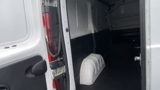 Renault Trafic 2018р.1,6D 130 000 пр. з пошкодженим мотором, дешево! смотреть онлайн