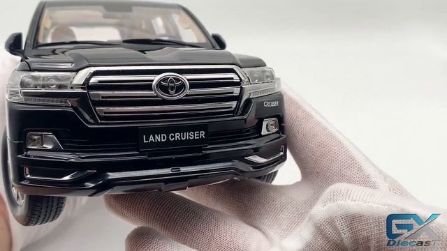 1/18 KengFai Toyota Land Cruiser 2019 (Black) смотреть онлайн