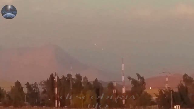 OVNI Decola da Área 51, Nevada UFO Takes Off from Area 51, Nevada смотреть онлайн