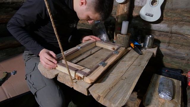Life in the FOREST | Installing a WINDOW in the DUGOUT | Trial and error смотреть онлайн