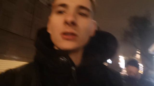 ОКРЕСТНОСТИ. МОСКВА. КРАСНАЯ ПЛОЩАДЬ, ВДНХ, ПЕРВЫЙ МАКДОНАЛЬДС смотреть онлайн