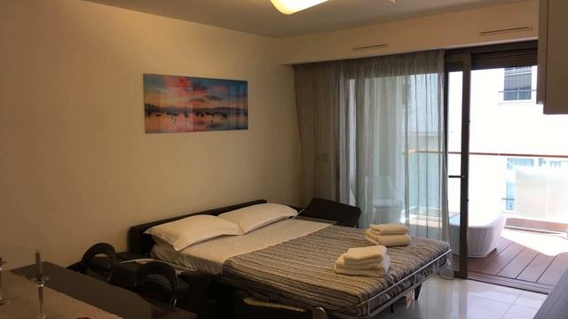 7 Croisette | 7 Boulevard de la croisette, Cannes City-Centre, 06400 Cannes, France | AZ Hotels смотреть онлайн