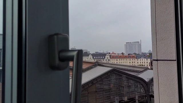 Влог в Берлине, Германия часть 1 Улицы Берлина Красивый вид из окна отеля обзор номера Travel смотреть онлайн