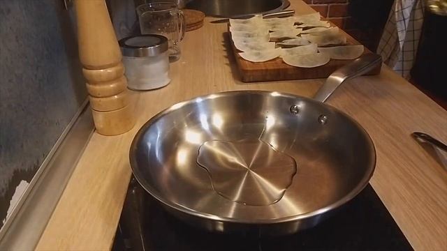 Как приготовить гёдза с креветками | Обзор ШефМаркет | Пельмени vs Гёдза | азиатская кухня смотреть онлайн