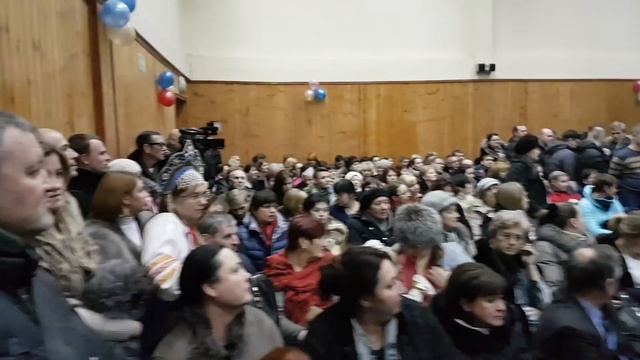 Видео 3 - Томилинцы стоят не правильно. Публичные слушания в Томилино 7.12.2016 смотреть онлайн