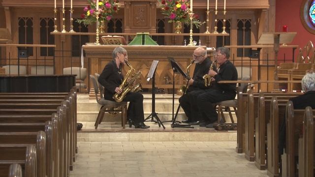 Two Rivers Saxophone Quartet performs Barker and Florio смотреть онлайн